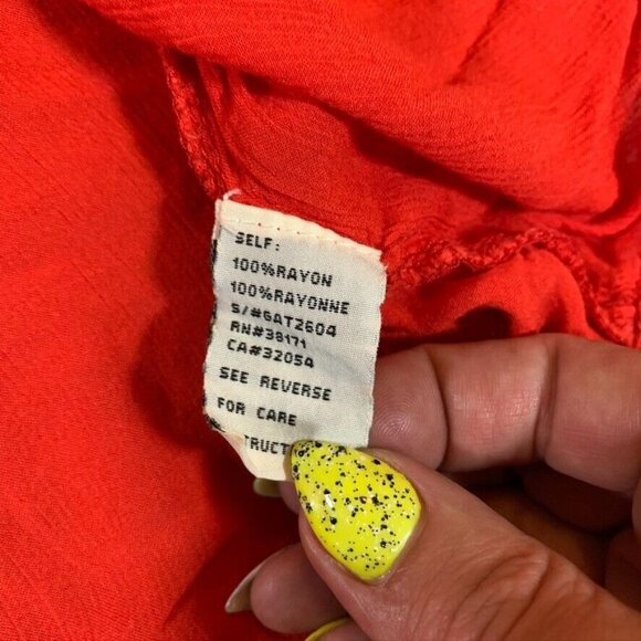 Luca Couture Womens Large Blouse Red Collared Button Up Gauzy Rayon Sleeveless - Picture 5 of 10